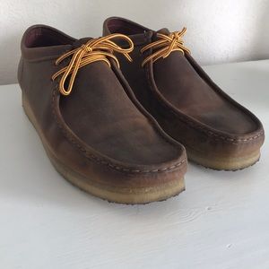 Clark’s Wallabee Beeswax size 12. I changed the original laces out.